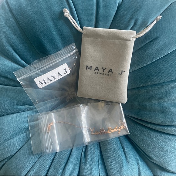 Maya J Oprah handwriting bracelet - Picture 6 of 6